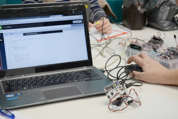 Nanocurso: Máquinas de estado en Arduino